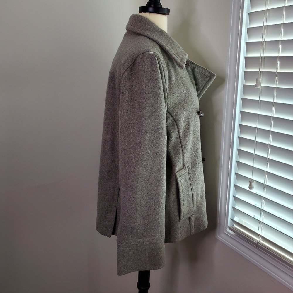 Old Navy Wool Pea Coat - Picture 4 of 10